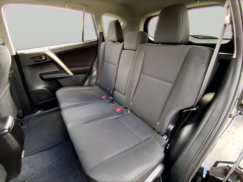 Used 2014 Toyota RAV4 LE FWD image 20