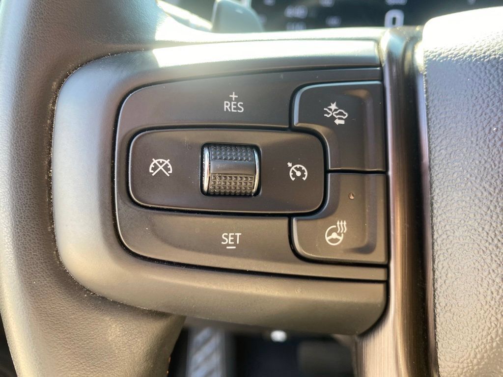 Used 2024 GMC Sierra 1500 AT4 w/ Technology Package AWD/4WD image 18