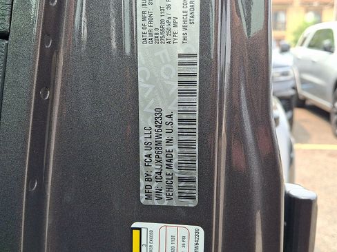 Used 2021 Jeep Wrangler Unlimited Sahara AWD/4WD image 26