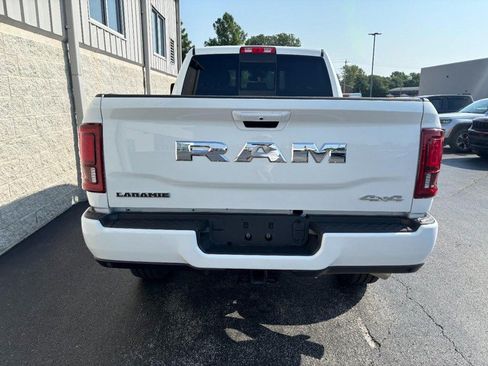 Used 2026 RAM 2500 Laramie AWD/4WD image 4