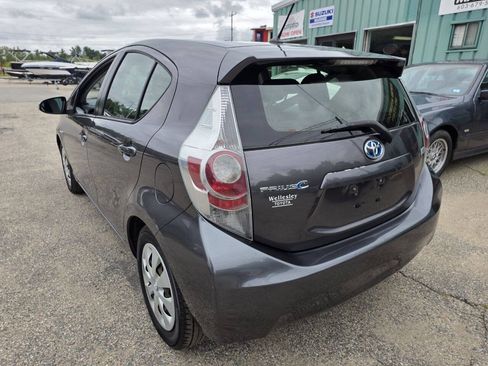 Used 2012 Toyota Prius C One FWD image 12