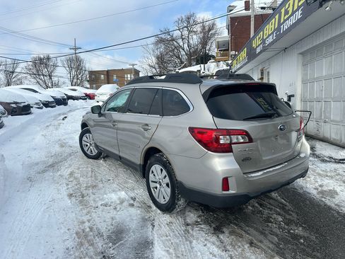 Used 2016 Subaru Outback 2.5i Premium image 4