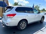 Used 2016 Nissan Pathfinder SV image 5