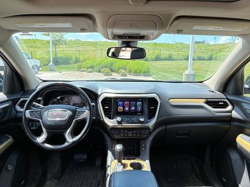 Used 2019 GMC Acadia Denali w/ Technology Package AWD/4WD image 13