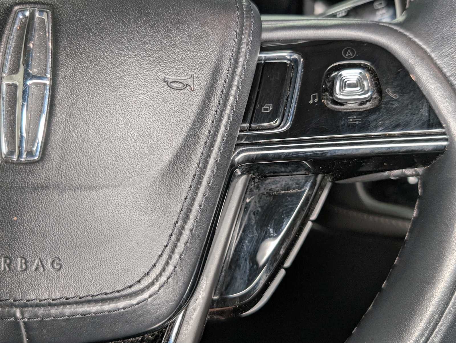 Used 2021 Lincoln Aviator AWD w/ Elements Package image 32