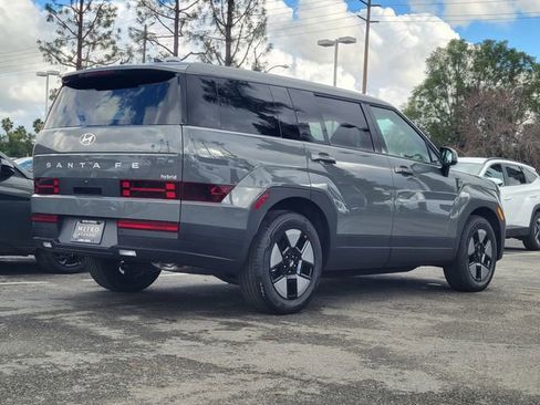Used 2026 Hyundai Santa Fe SE image 2