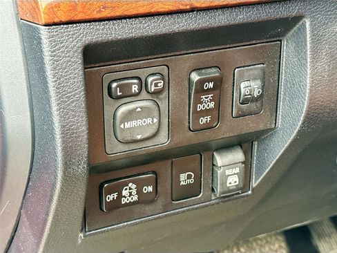 Used 2020 Toyota Tundra 1794 Edition image 9