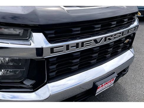 Used 2021 Chevrolet Silverado 2500 LT AWD/4WD image 28