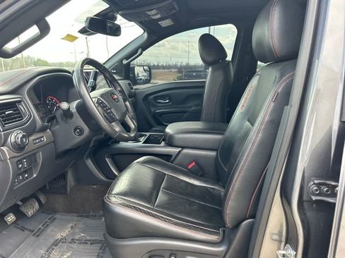 Used 2021 Nissan Titan PRO-4X w/ Pro-4x Convenience Package image 29