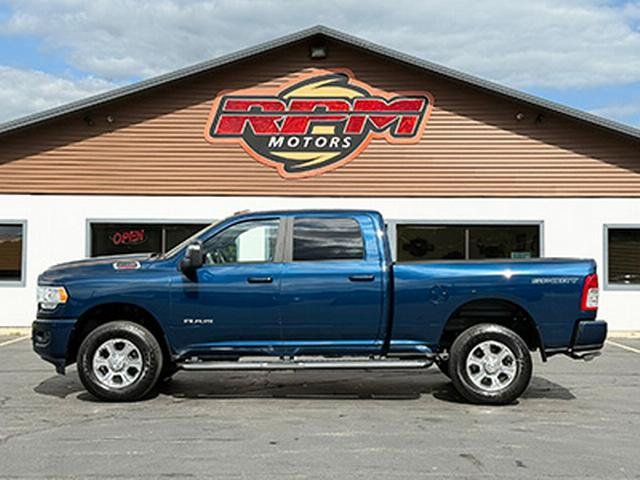 Used 2024 RAM 2500 Big Horn w/ Sport Appearance Package AWD/4WD image 5