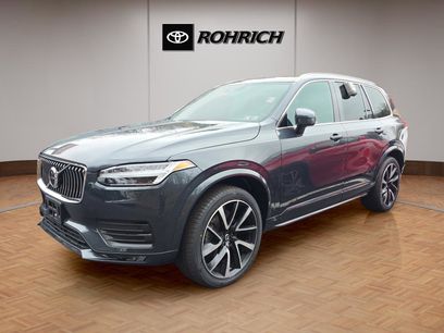 Used 2021 Volvo XC90 T6 Momentum w/ Climate Package