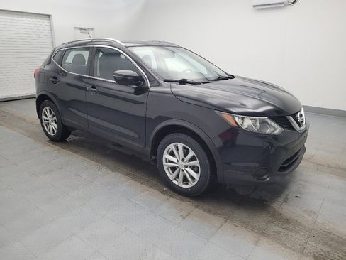 Used 2018 Nissan Rogue Sport SV image 11