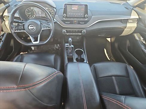 Used 2024 Nissan Altima 2.5 SR image 16