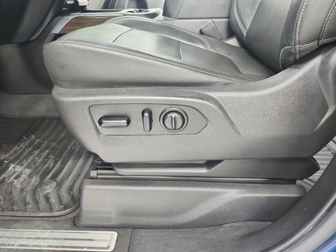 Used 2019 Chevrolet Silverado 1500 RST w/ All-Star Edition AWD/4WD image 20