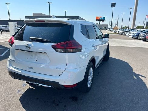 Used 2020 Nissan Rogue SV FWD image 10