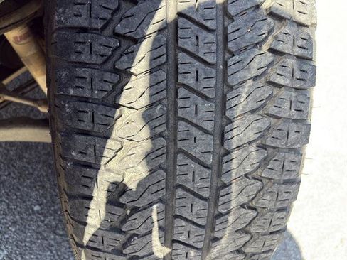 Used 2021 Chevrolet Silverado 1500 LT w/ Texas Edition Plus image 10