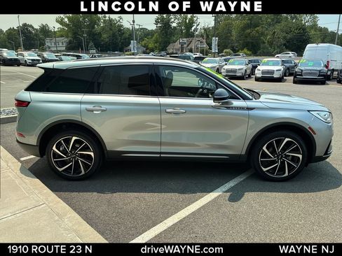 Certified 2023 Lincoln Corsair Reserve w/ Equipment Group 201A AWD/4WD image 9