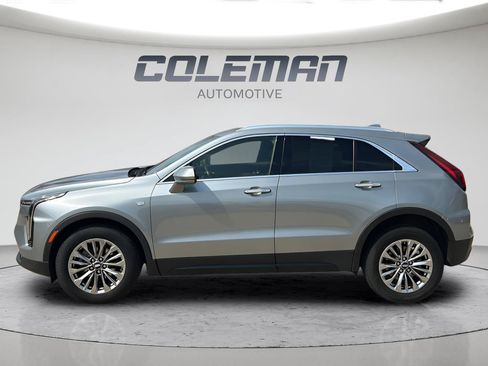 Used 2024 Cadillac XT4 Premium Luxury FWD image 5