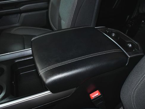 Used 2023 RAM 1500 Big Horn AWD/4WD image 34
