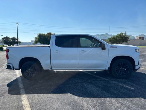 Used 2021 Chevrolet Silverado 1500 RST w/ Convenience Package II AWD/4WD image 4