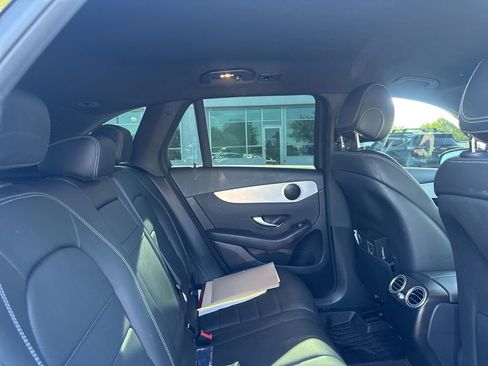 Used 2022 Mercedes-Benz GLC 300 4MATIC image 10