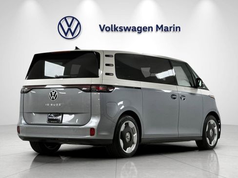 New 2025 Volkswagen ID. Buzz Pro S Plus RWD image 5