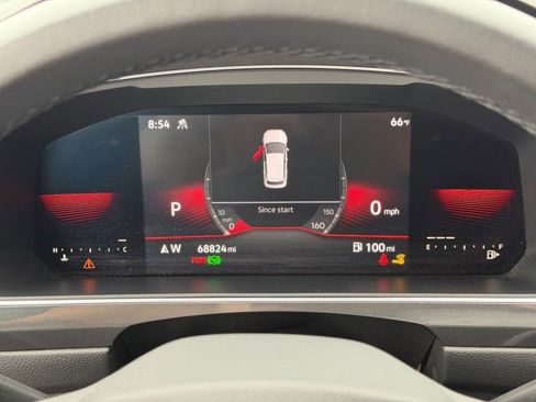 Used 2022 Volkswagen Tiguan SE R-Line image 27