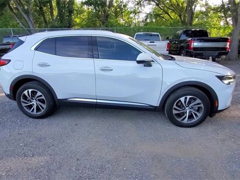 Used 2021 Buick Envision Essence image 9