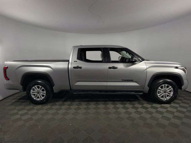 Used 2022 Toyota Tundra SR5 w/ SR5 Convenience Package AWD/4WD image 11