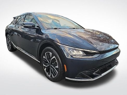 Used 2022 Kia EV6 Wind image 14