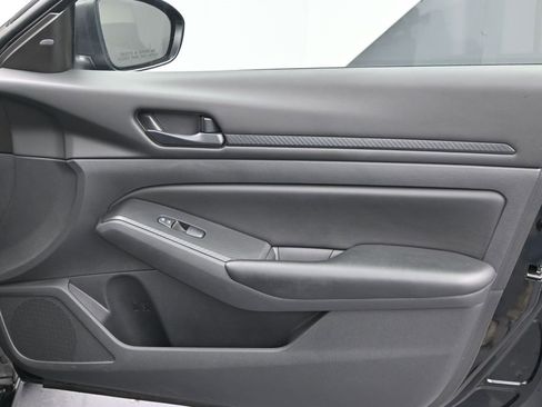 Used 2024 Nissan Altima 2.5 S image 8