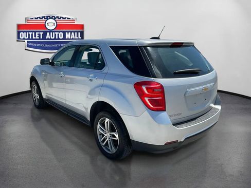 Used 2017 Chevrolet Equinox LS FWD image 5