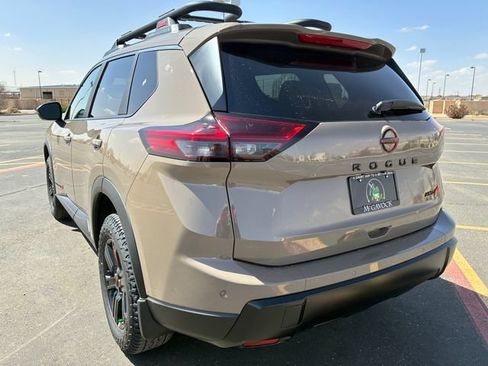 New 2026 Nissan Rogue SV w/ Rock Creek Premium Package AWD/4WD image 4
