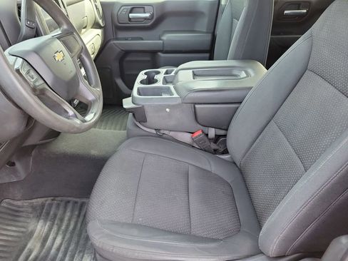 Used 2020 Chevrolet Silverado 1500 Custom w/ Custom Value Package AWD/4WD image 17