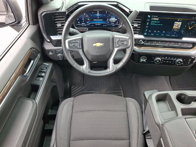 Used 2024 Chevrolet Silverado 1500 LT AWD/4WD image 3