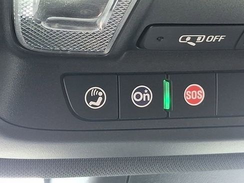 Used 2023 Chevrolet Traverse LT w/ Midnight/Sport Edition image 30