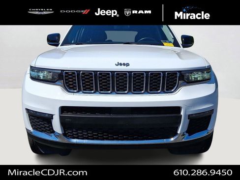 Used 2021 Jeep Grand Cherokee L Limited w/ MOPAR Finishing Package AWD/4WD image 2