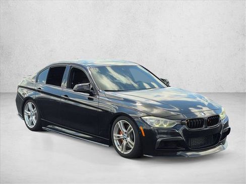 Used 2014 BMW 335i xDrive Sedan AWD/4WD image 3