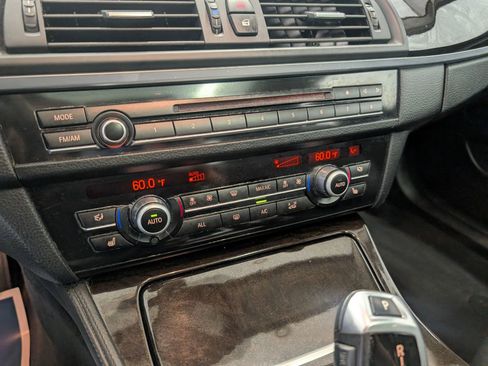 Used 2013 BMW 528i xDrive Sedan image 10