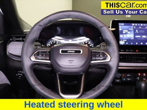 Used 2025 Jeep Compass Latitude AWD/4WD image 18