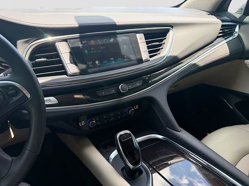 Used 2018 Buick Enclave Premium w/ Trailering Package FWD image 29