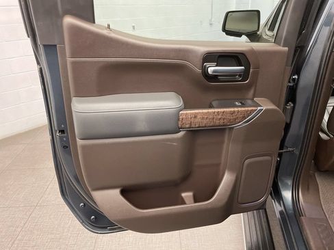 Used 2021 GMC Sierra 1500 Denali w/ Denali Ultimate Package AWD/4WD image 22