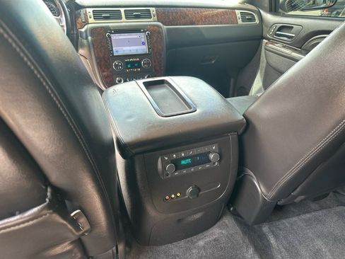 Used 2010 GMC Yukon Denali AWD/4WD image 19