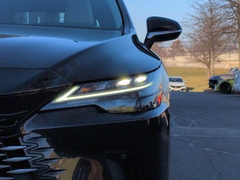 Used 2023 Lexus RX 350 Premium image 11