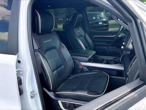 Used 2025 RAM 1500 Laramie AWD/4WD image 7