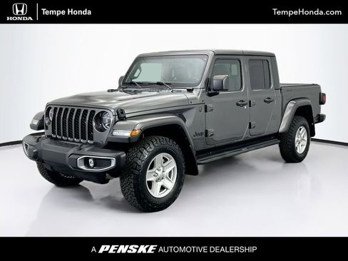 Used 2022 Jeep Gladiator Sport image 1