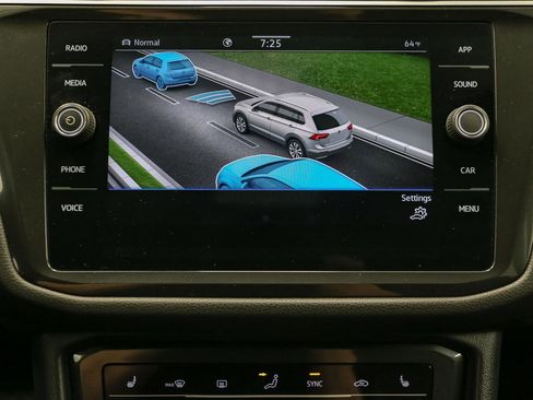 Certified 2023 Volkswagen Tiguan SE image 28