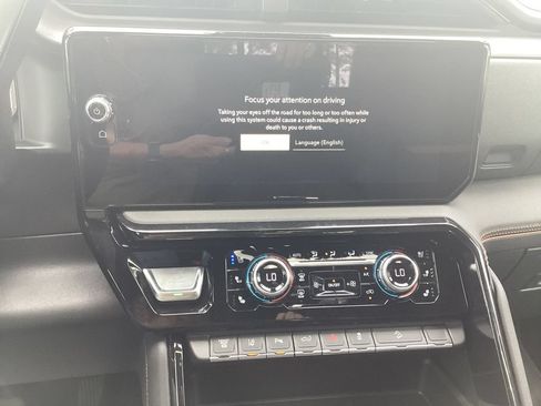 New 2026 GMC Sierra 2500 AT4 w/ AT4 Premium Plus Package AWD/4WD image 33