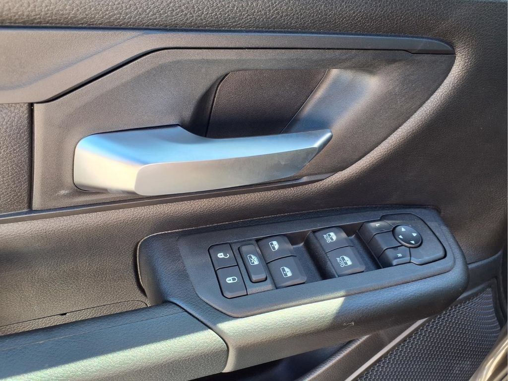 New 2026 RAM 1500 Express AWD/4WD image 14
