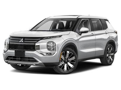 Used 2025 Mitsubishi Outlander SE